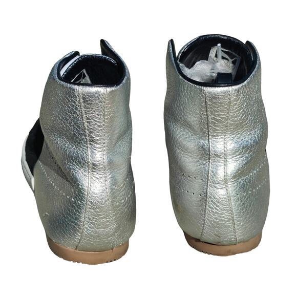 Vintage Y2K silver/black PUMA by MIHARAYASUHIRO sz 7 - Picture 4 of 7